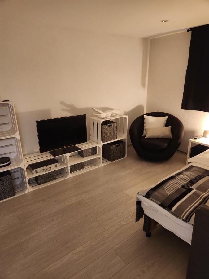Appartement Moderne Avec Terrasse Et Piscine A Chatel Sur Bex Kültér fotó