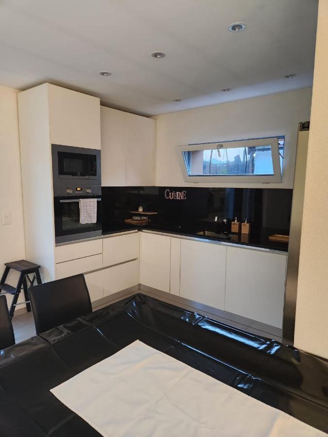 Appartement Moderne Avec Terrasse Et Piscine A Chatel Sur Bex Kültér fotó