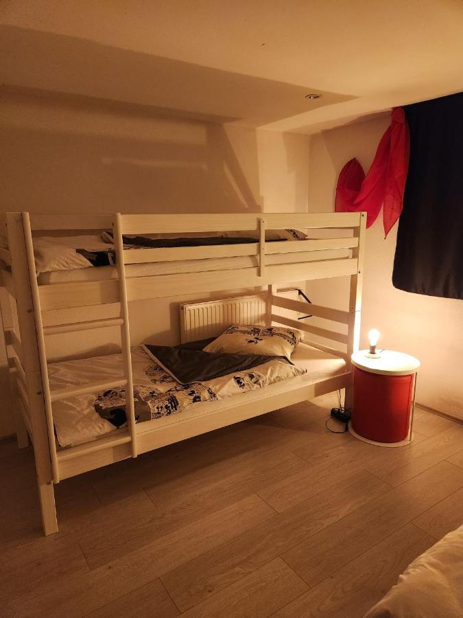 Appartement Moderne Avec Terrasse Et Piscine A Chatel Sur Bex Kültér fotó